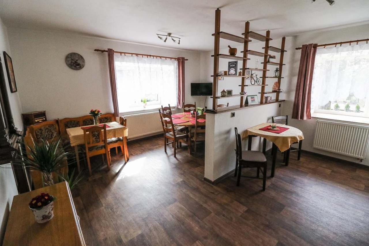 Chalupa Hana Vestec  Zewnętrze zdjęcie