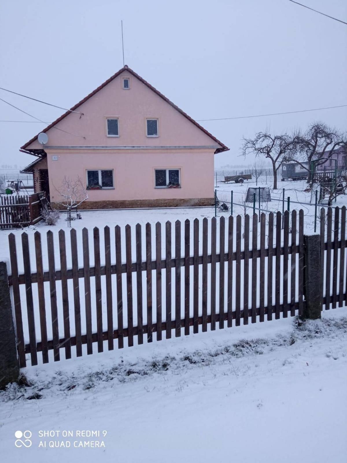 Chalupa Hana Vestec  Zewnętrze zdjęcie