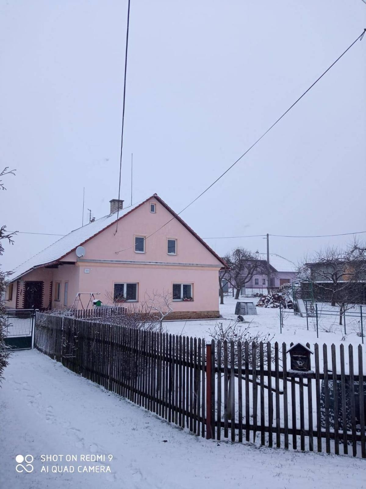 Chalupa Hana Vestec  Zewnętrze zdjęcie