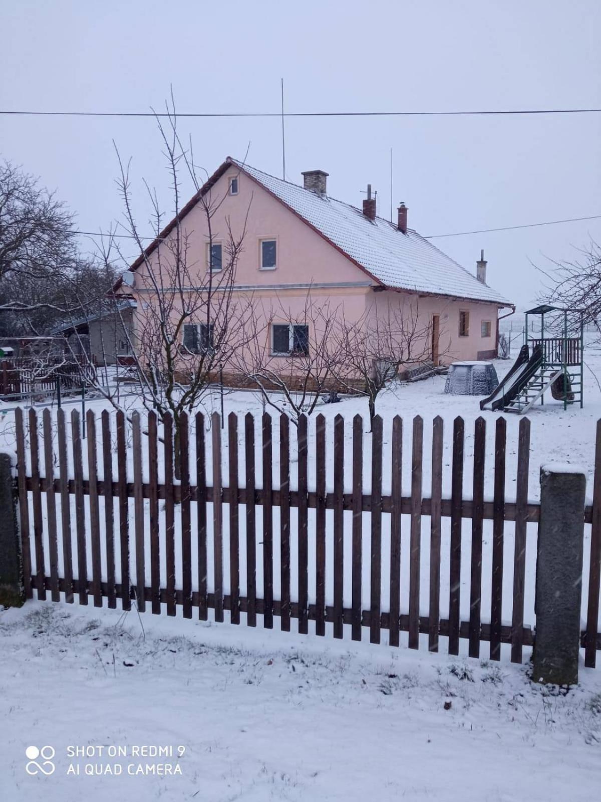 Chalupa Hana Vestec  Zewnętrze zdjęcie